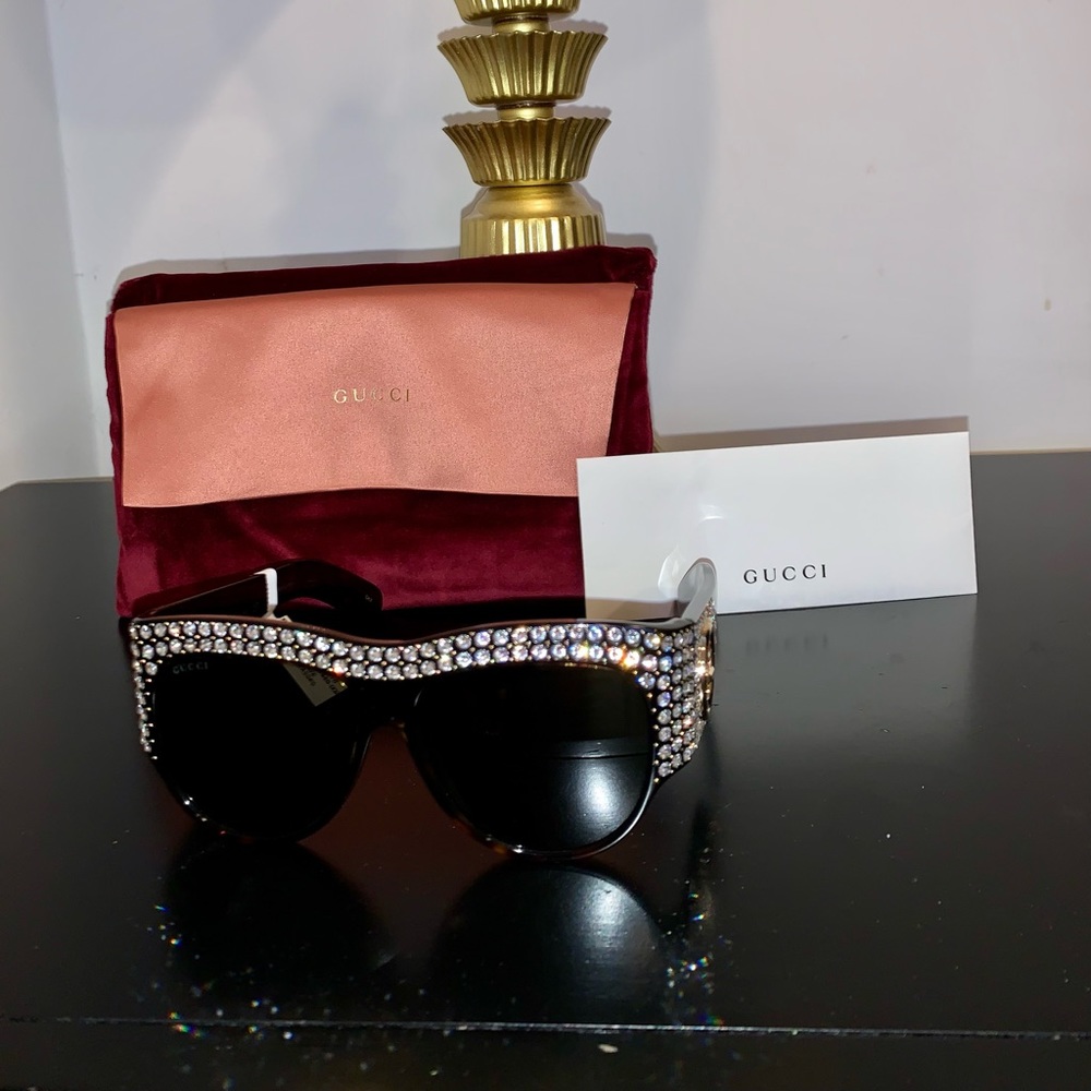 Gucci sunglasses/Brand New/Black and Brown /swavorski crystal…